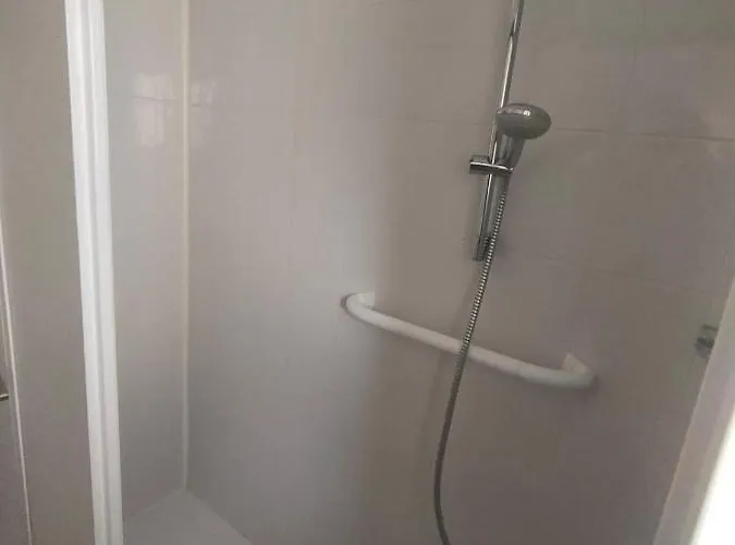 Semesterbostad Maison 2 Chambres Avec Parking Et Jardin 4 Pers Figeac