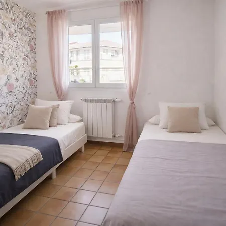 Maison 2 Avec Parking Et Jardin 4 Pers Casa vacanze Figeac