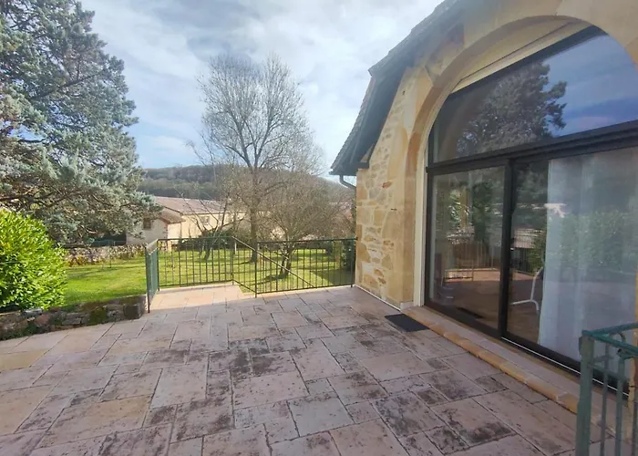 Maison 2 Chambres Avec Parking Et Jardin 4 Pers Figeac Nyaraló *