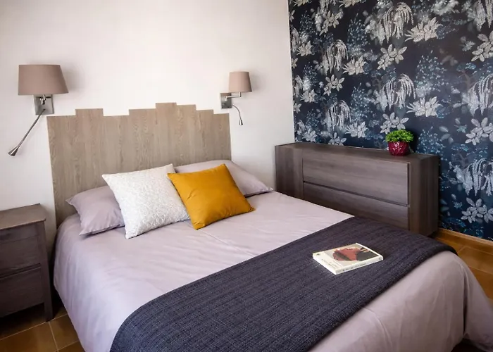 Maison 2 Chambres Avec Parking Et Jardin 4 Pers Figeac Nyaraló